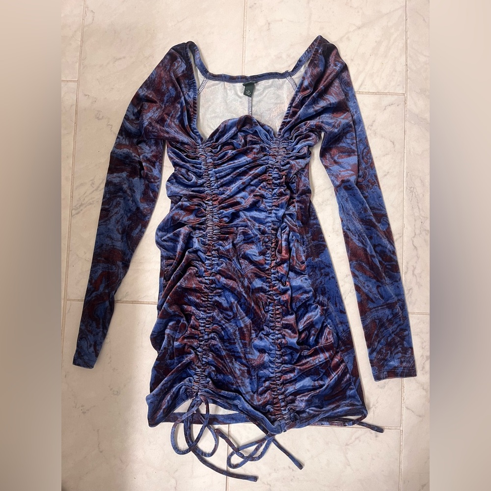 blueish purple dress. never fit me and never worn.
